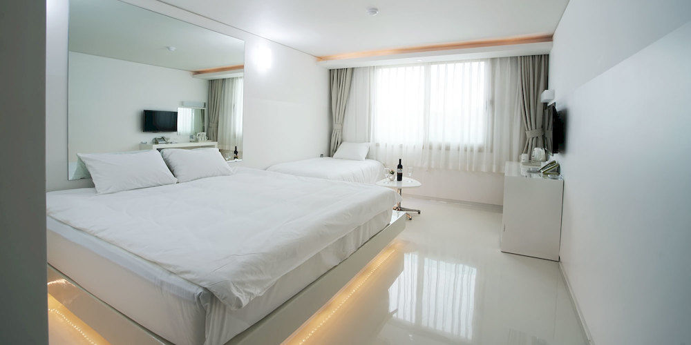 Hotel Ciel Bleu Jeju Buitenkant foto
