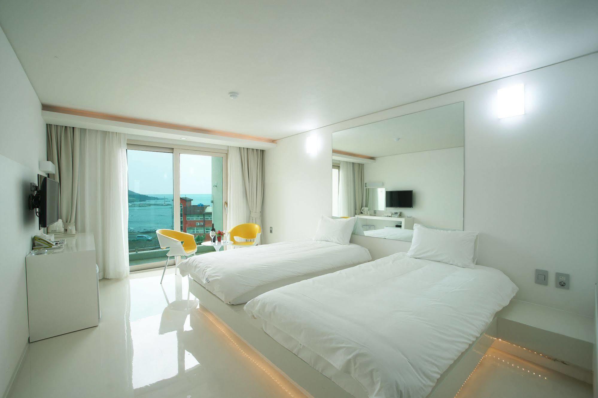 Hotel Ciel Bleu Jeju Buitenkant foto
