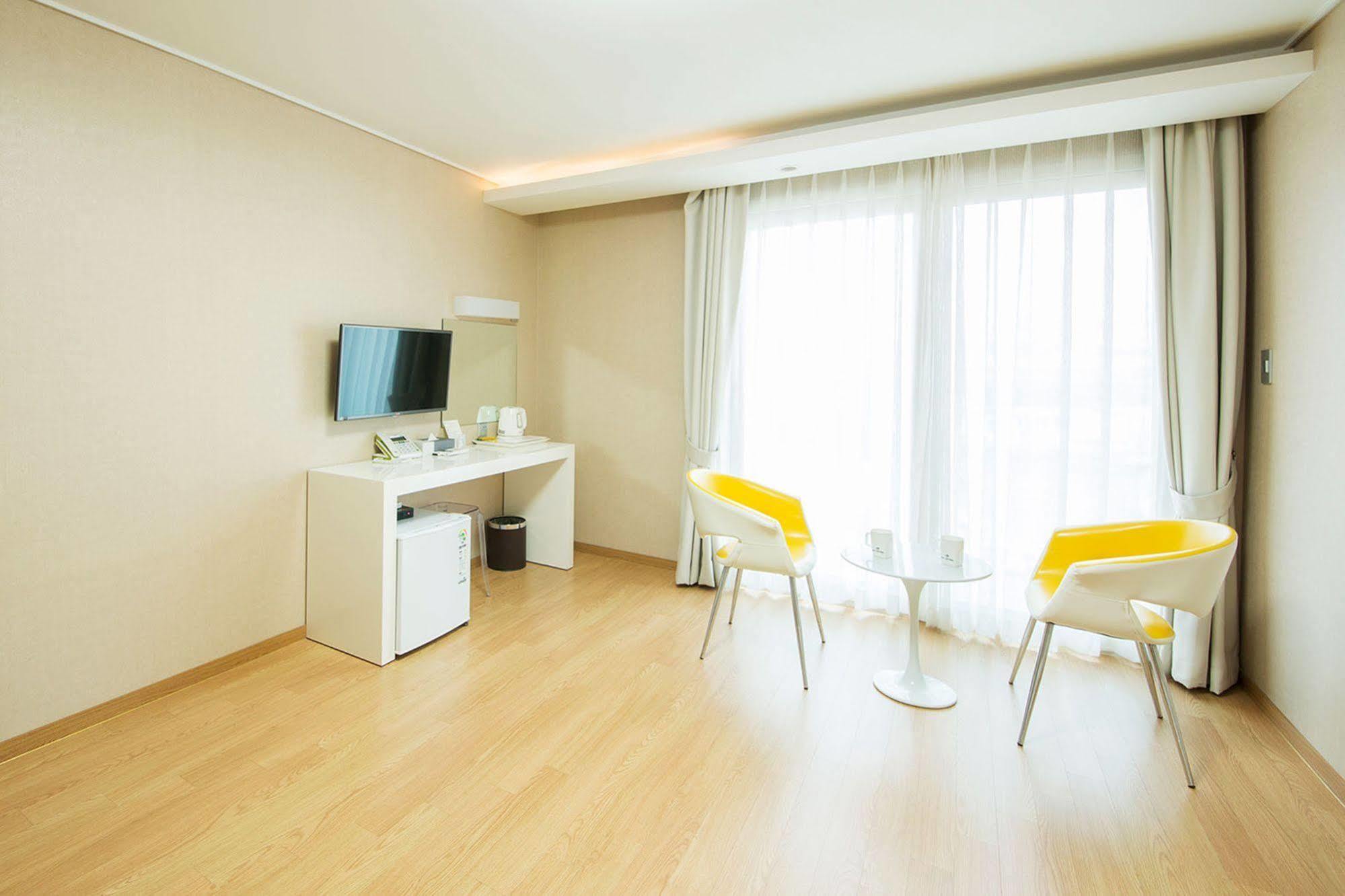 Hotel Ciel Bleu Jeju Buitenkant foto
