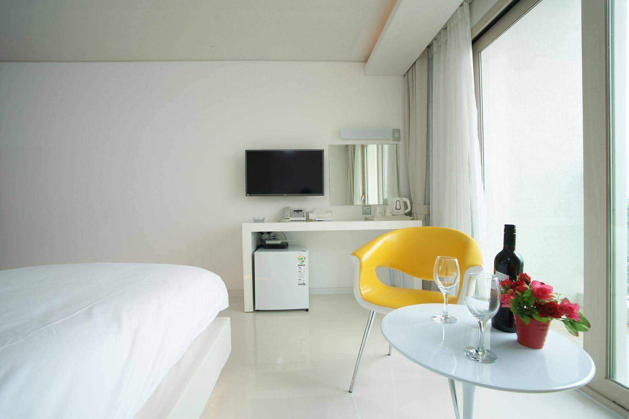 Hotel Ciel Bleu Jeju Buitenkant foto