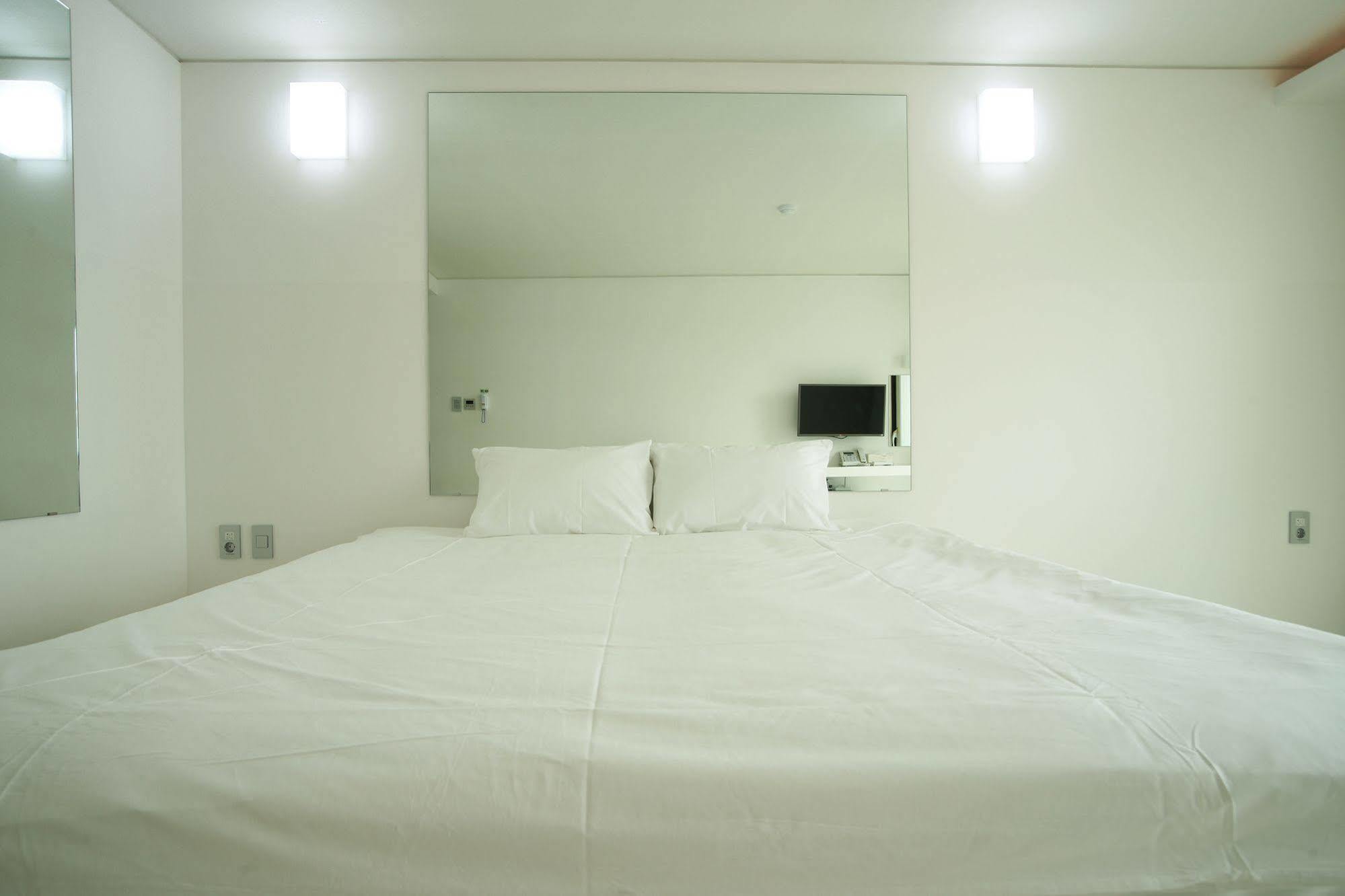 Hotel Ciel Bleu Jeju Buitenkant foto